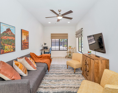 9080 E Hillery Drive - Photo Thumbnail 16