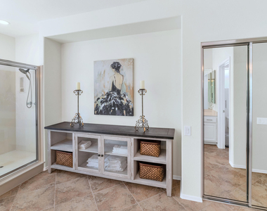 9080 E Hillery Drive - Photo Thumbnail 12