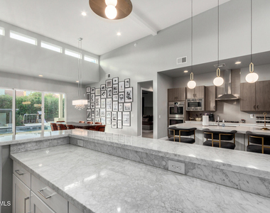 1629 E Montebello Avenue - Photo Thumbnail 17