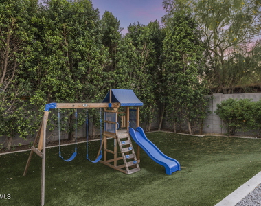 1629 E Montebello Avenue - Photo Thumbnail 35