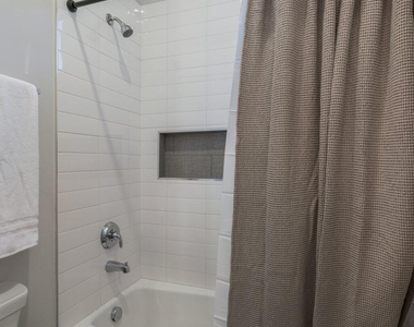 1629 E Montebello Avenue - Photo Thumbnail 54