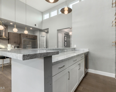 1629 E Montebello Avenue - Photo Thumbnail 16