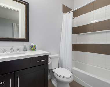 1629 E Montebello Avenue - Photo Thumbnail 50