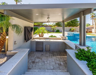 1629 E Montebello Avenue - Photo Thumbnail 66