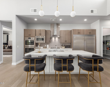1629 E Montebello Avenue - Photo Thumbnail 5