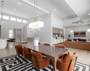 1629 E Montebello Avenue - Photo Thumbnail 22