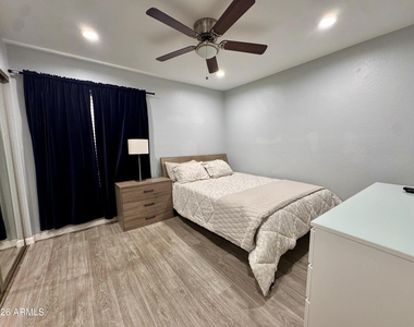 8020 E Thomas Road - Photo Thumbnail 8
