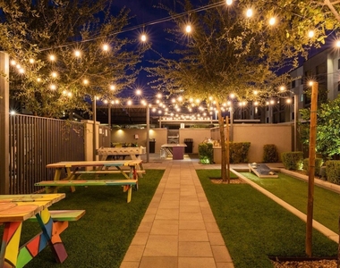 200 E Thomas Road - Photo Thumbnail 20