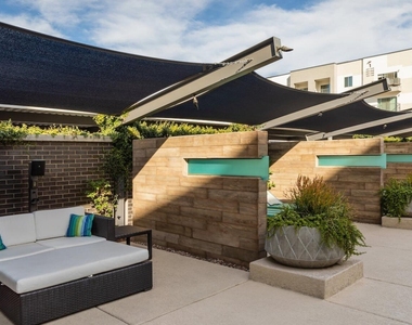 200 E Thomas Road - Photo Thumbnail 11