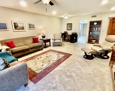 9126 W Kimberly Way - Photo Thumbnail 3