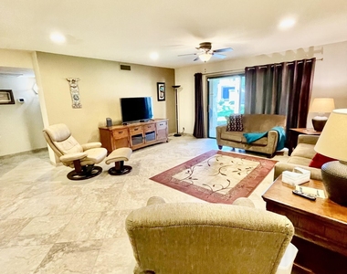 9126 W Kimberly Way - Photo Thumbnail 2