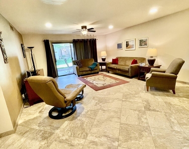 9126 W Kimberly Way - Photo Thumbnail 1