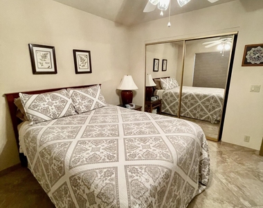 9126 W Kimberly Way - Photo Thumbnail 18