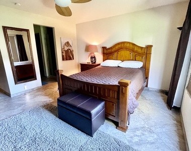 9126 W Kimberly Way - Photo Thumbnail 12