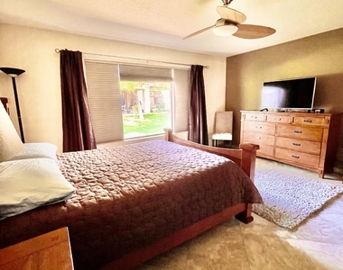 9126 W Kimberly Way - Photo Thumbnail 15
