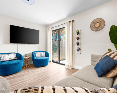 533 W Guadalupe Road - Photo Thumbnail 57