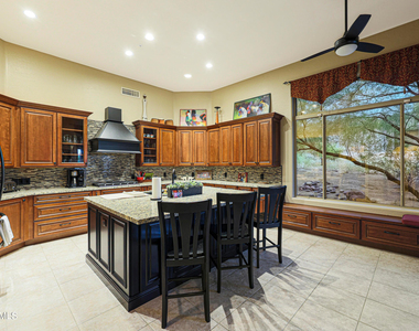 8193 E Sand Flower Drive - Photo Thumbnail 7