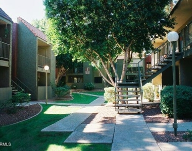 3040 E Shea Boulevard - Photo Thumbnail 1