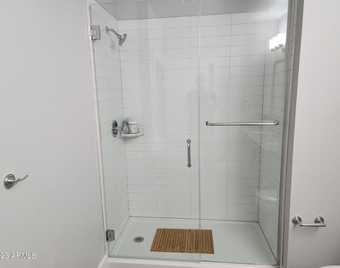 1375 N 145th Avenue - Photo Thumbnail 10