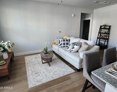 1375 N 145th Avenue - Photo Thumbnail 1