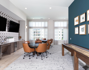 7460 N Zanjero Boulevard - Photo Thumbnail 18