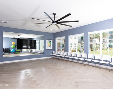 7460 N Zanjero Boulevard - Photo Thumbnail 19