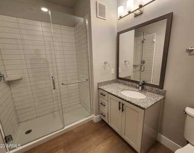 7460 N Zanjero Boulevard - Photo Thumbnail 6