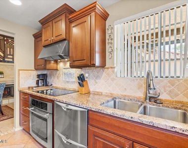 10017 E Mountain View Road - Photo Thumbnail 17