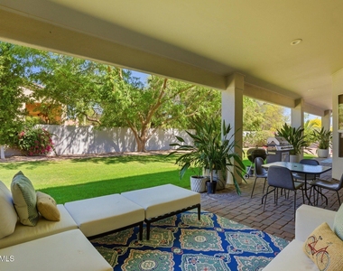 9458 E Desert Cove Avenue - Photo Thumbnail 1