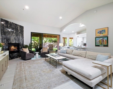 9458 E Desert Cove Avenue - Photo Thumbnail 10
