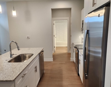 10529 E Hampton Avenue - Photo Thumbnail 2