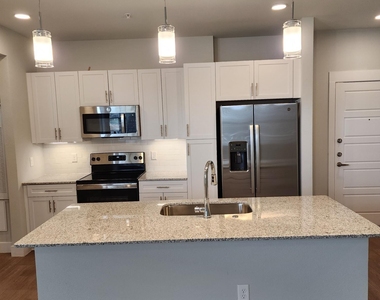 10529 E Hampton Avenue - Photo Thumbnail 1