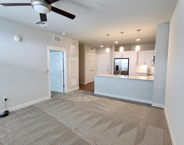10529 E Hampton Avenue - Photo Thumbnail 3