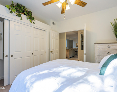 9550 E Thunderbird Road - Photo Thumbnail 36