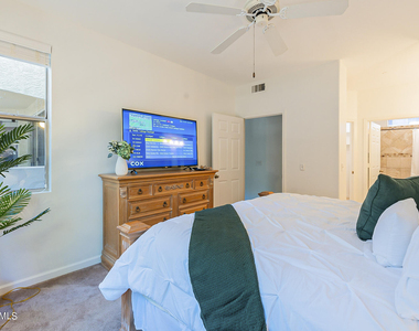 9550 E Thunderbird Road - Photo Thumbnail 29