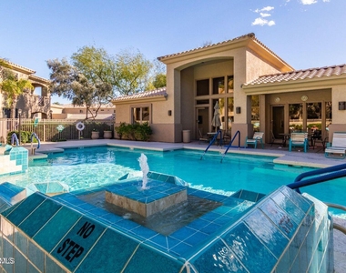 9550 E Thunderbird Road - Photo Thumbnail 12