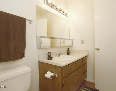 5312 E Taylor Street - Photo Thumbnail 6