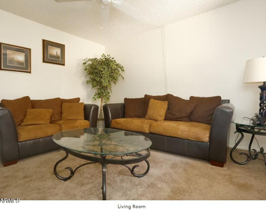 5312 E Taylor Street - Photo Thumbnail 1