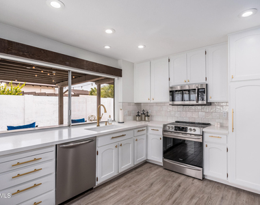 7733 E Hubbell Street - Photo Thumbnail 64
