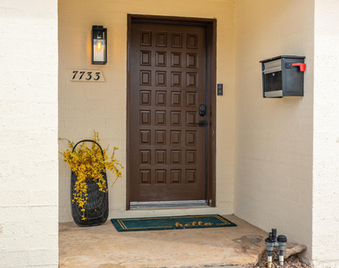 7733 E Hubbell Street - Photo Thumbnail 40