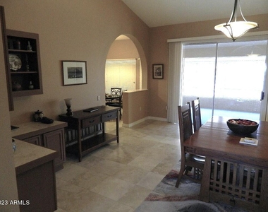 20813 N 147th Drive - Photo Thumbnail 8