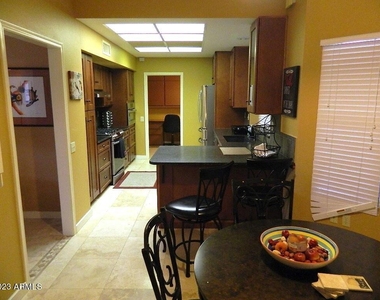 20813 N 147th Drive - Photo Thumbnail 4