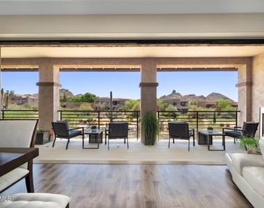 10260 E White Feather Lane - Photo Thumbnail 6
