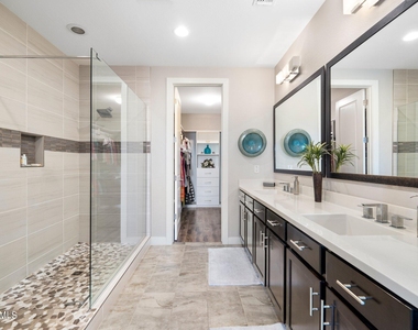 10260 E White Feather Lane - Photo Thumbnail 18
