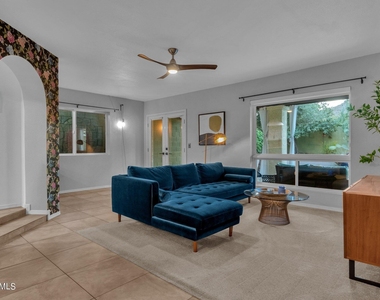 4611 E Desert Drive - Photo Thumbnail 12