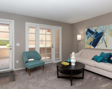 6201 W Olive Avenue - Photo Thumbnail 3