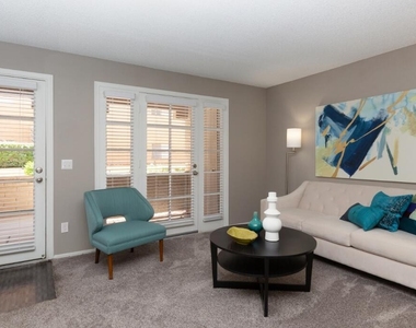 6201 W Olive Avenue - Photo Thumbnail 3