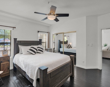 8300 E Via De Ventura -- - Photo Thumbnail 13