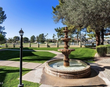 8300 E Via De Ventura -- - Photo Thumbnail 25