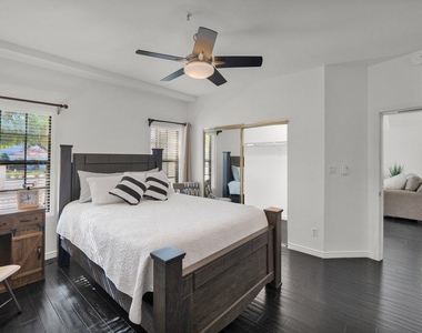 8300 E Via De Ventura -- - Photo Thumbnail 14